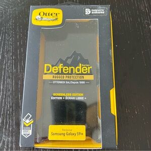 OtterBox Defender Series Case for Samsung Galaxy S9+ - Black NEW